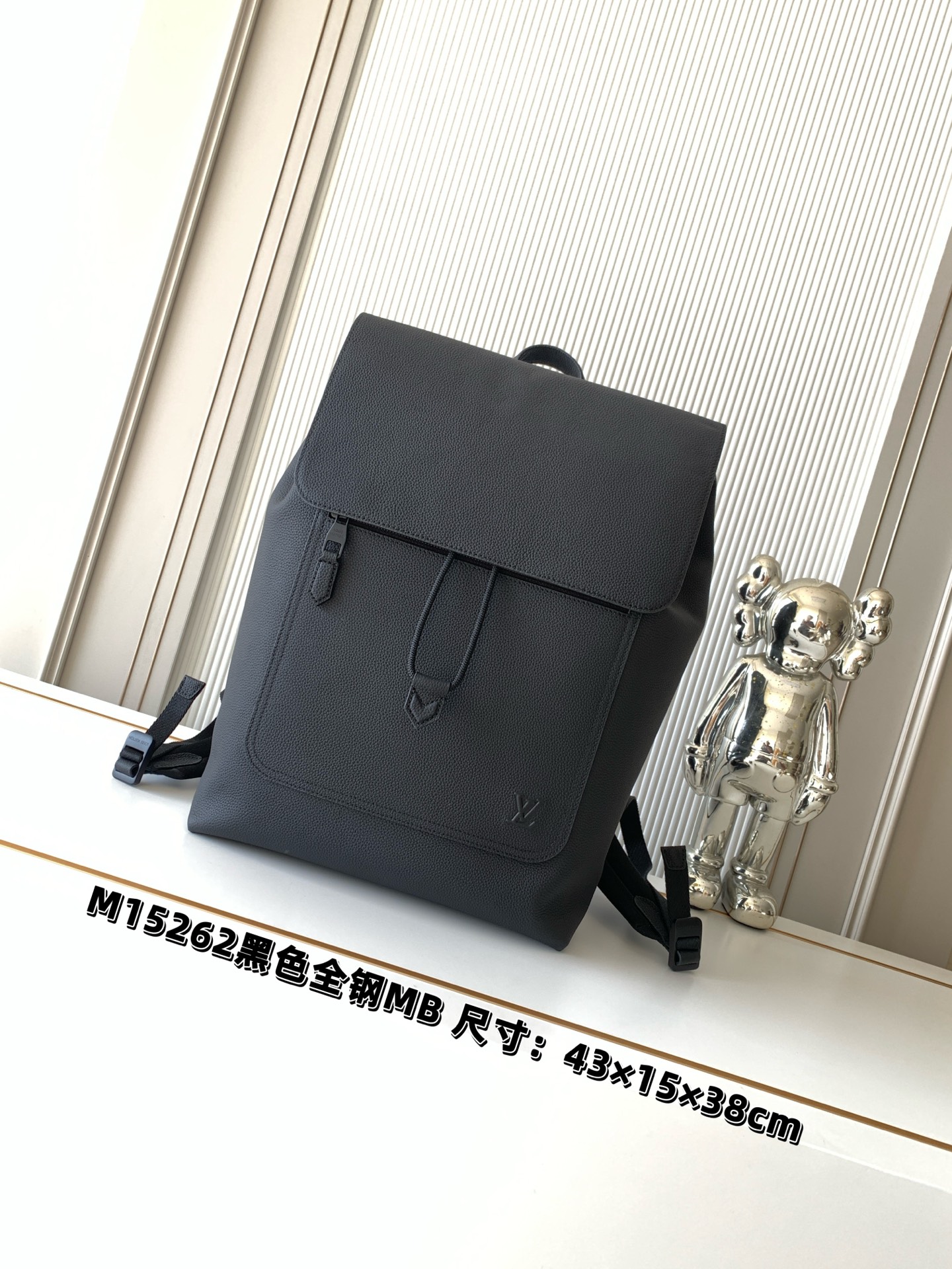 Louis Vuitton LV Speedy Soft 30 Handbag Premium Canvas Model M18076 Interior Pocket Weekend Getaway Premium Quality